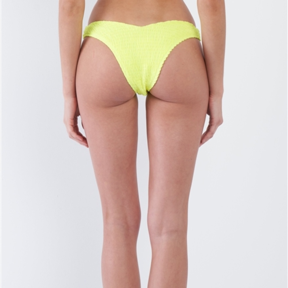 Neon Yellow Square 2 piece bikini set - Picture 3 of 8